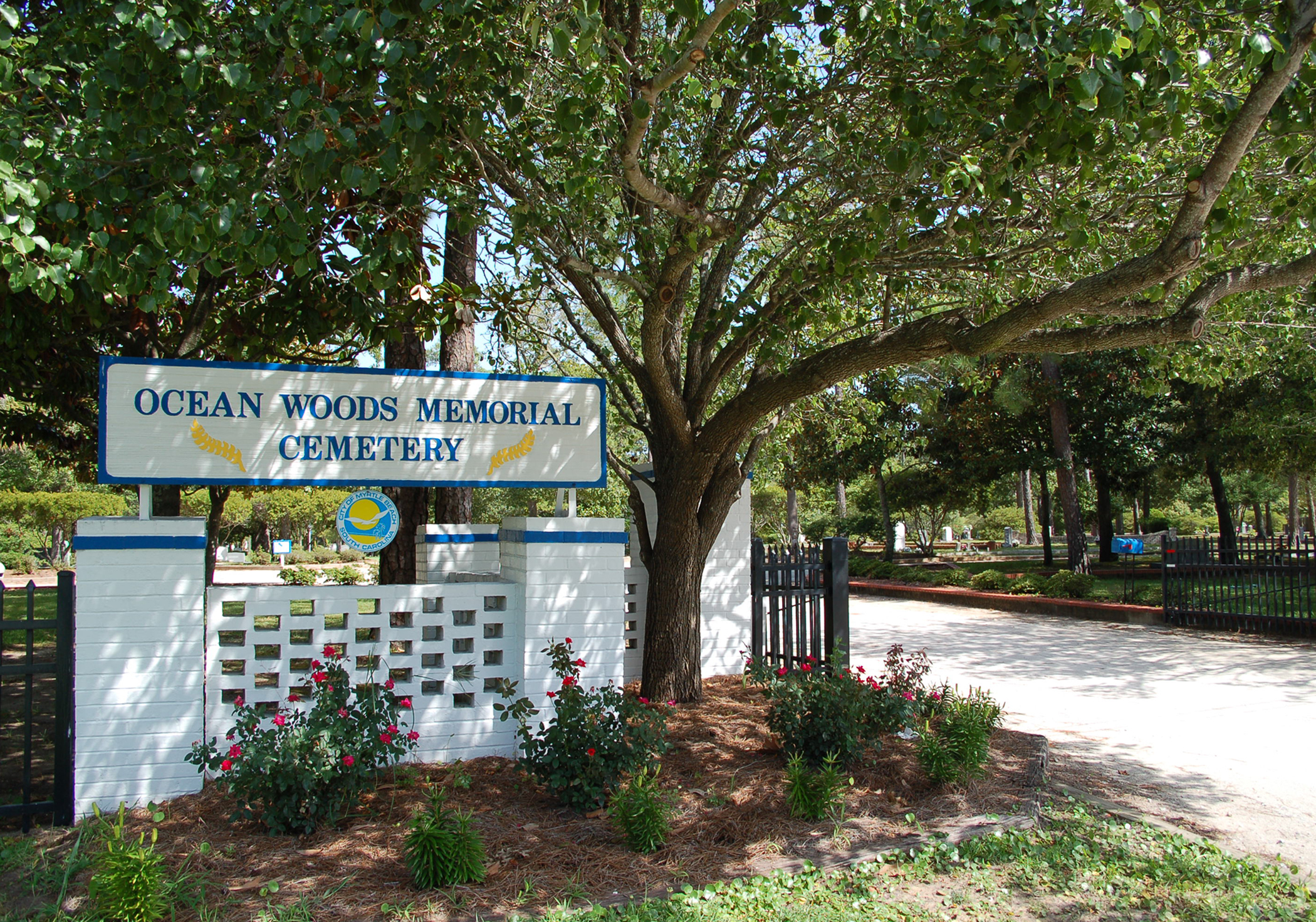 Ocean Woods Cemetery Entrance
